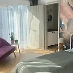 Westend Terrace 2-Bedroom Apartment