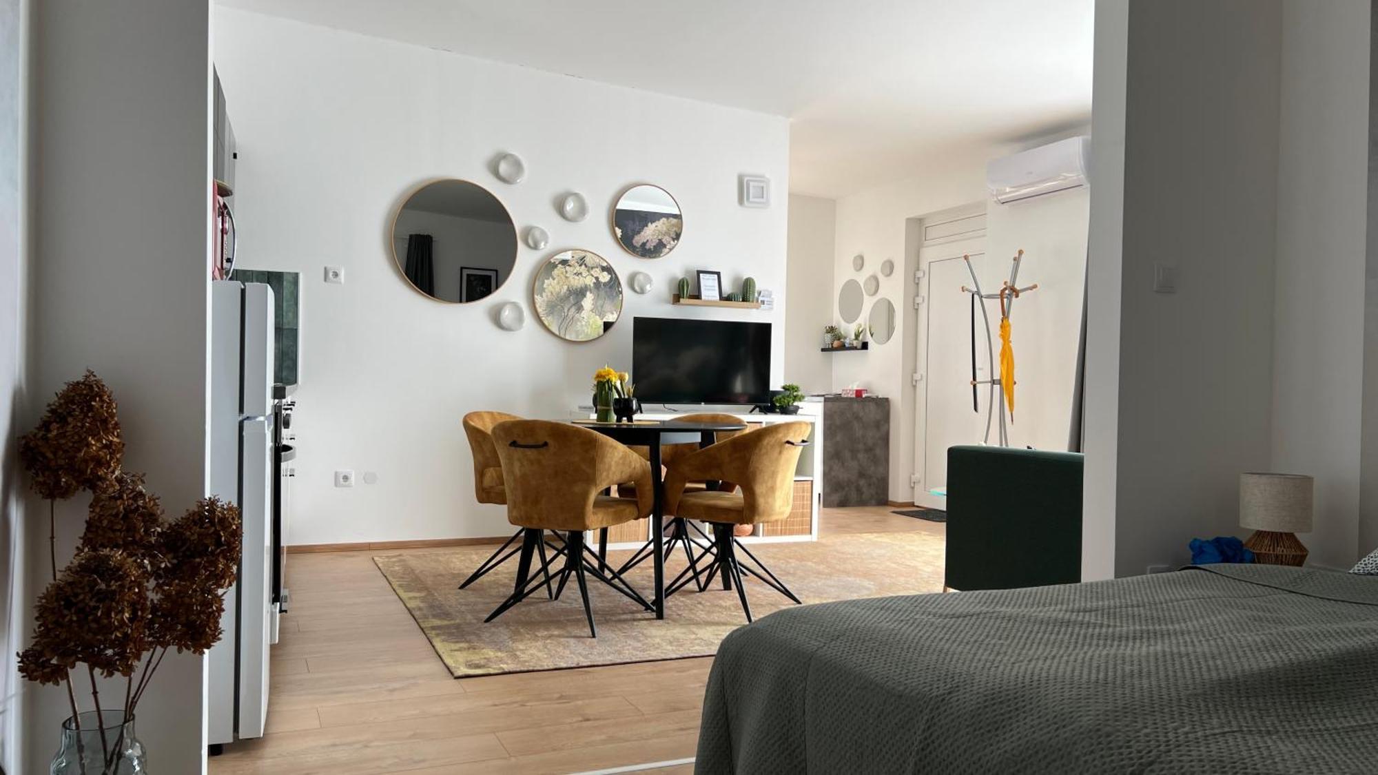Westend Terrace 2-bedroom Apartment *